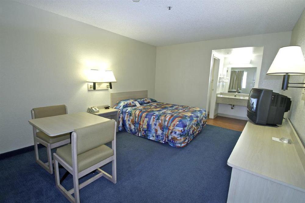 Motel 6-Sparks, Nv - Airport - 스팍스 객실 사진
