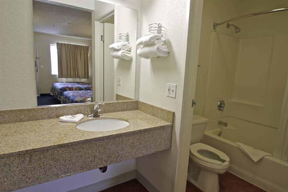 Motel 6-Sparks, Nv - Airport - 스팍스 객실 사진